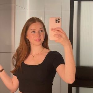 Meet your Posher, Lizzie